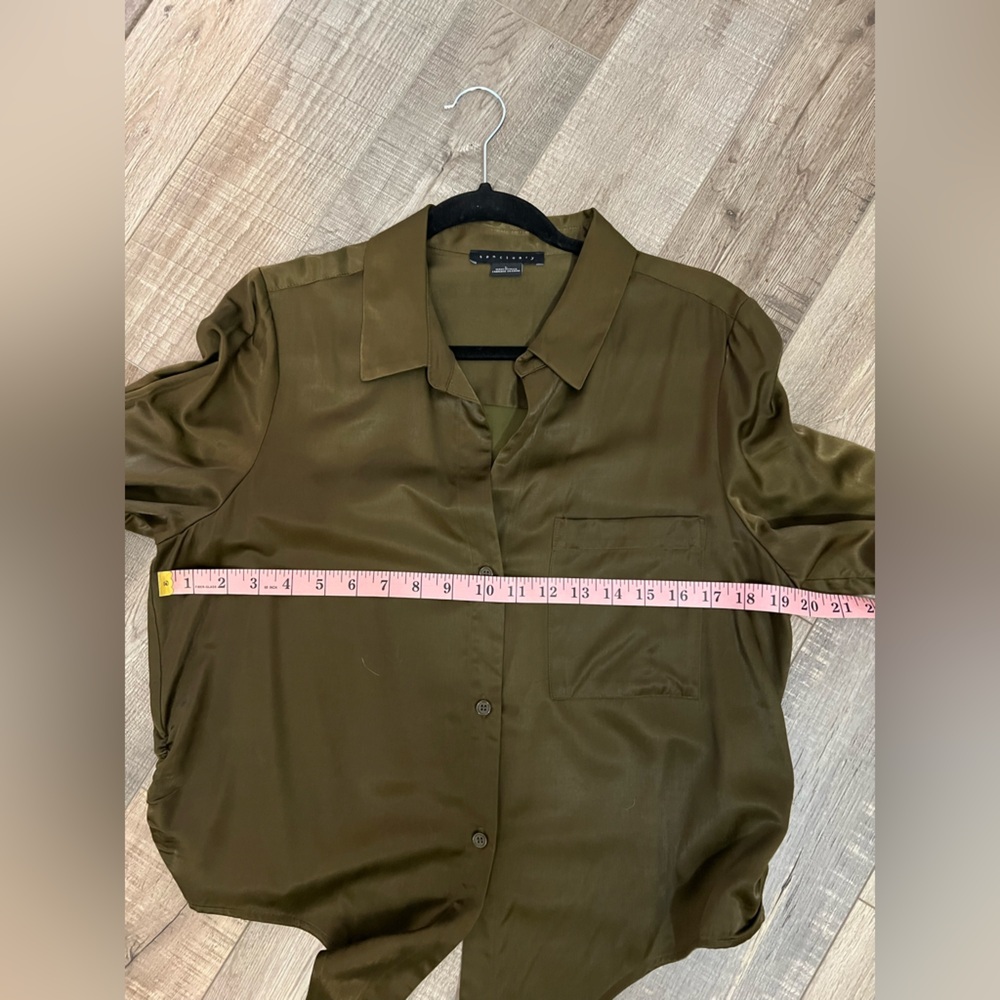 Sanctuary Dark Olive Button Down Shirt with tie and pocket sz L EUC - Picture 8 of 9